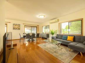Spacious Land Area 5Bedroom Home at Sunnybank New AC, Brisbane